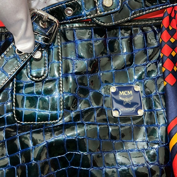 MCM Patent Leather Tote Bag - Picture 4 of 8